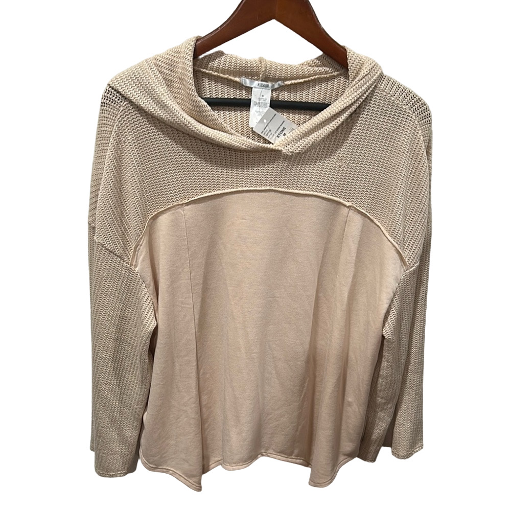 Nouvida  Cream Cowl Neck top  with Seam Detail size M NWT STONE..